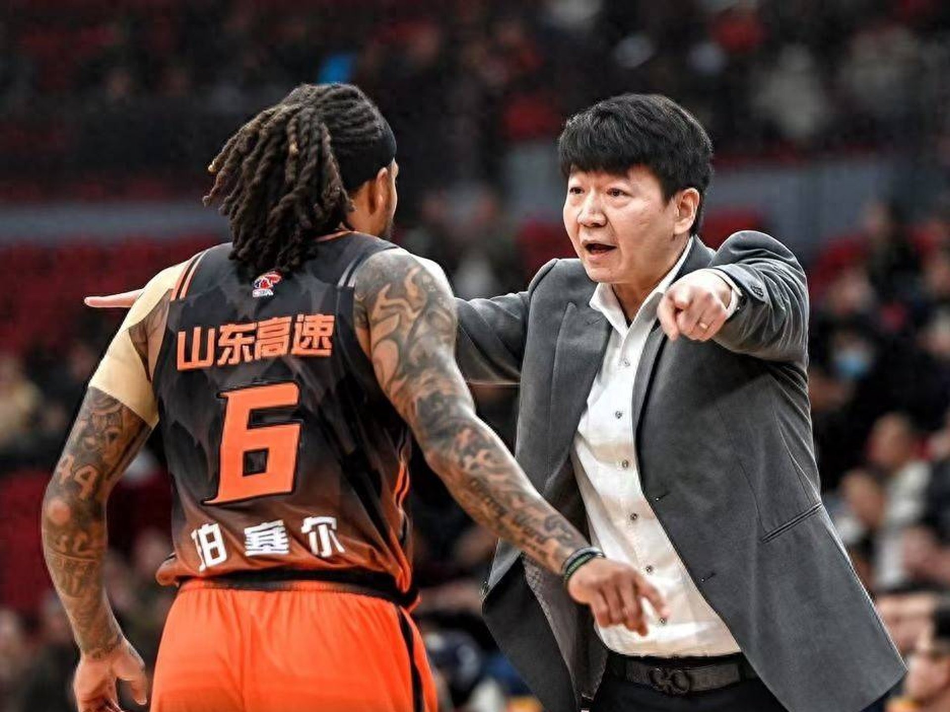亚博官网-刚刚！山东男篮冲刺阶段遗憾出局山东泰山围绕NBA常规赛再遭质疑，奥兰多魔术主帅复盘备战全明星赛(山东高速男篮比赛直播回放)